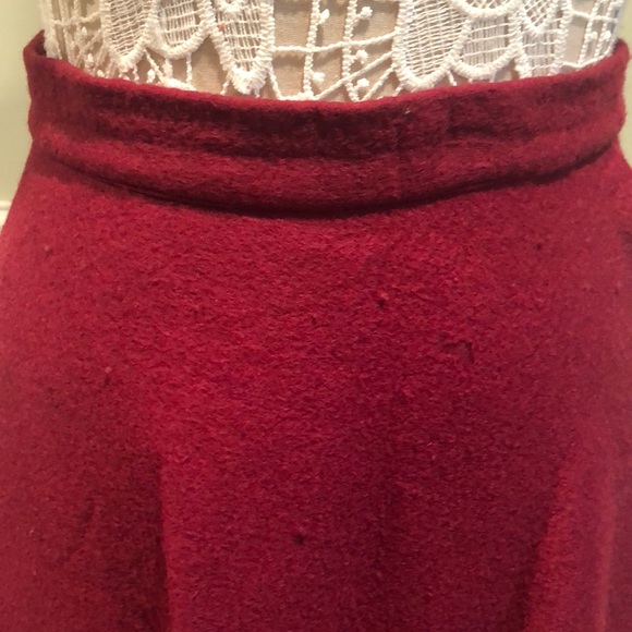 Authentic Vintage 1950s Felt Circle Poodle Skirt, Burgundy - Picture 3 of 8